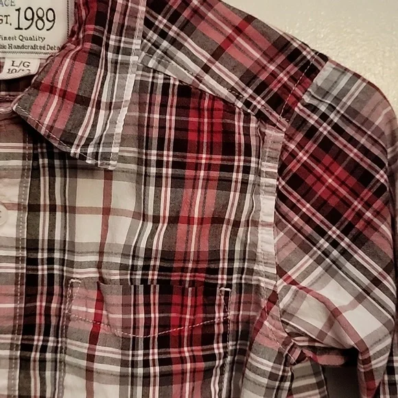 Childrens Place long sleeved, red plaid, buttondown shirt. LG(10-12) - Picture 4 of 6